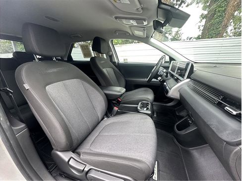 Used 2024 Hyundai Ioniq 5 SEL AWD/4WD image 4