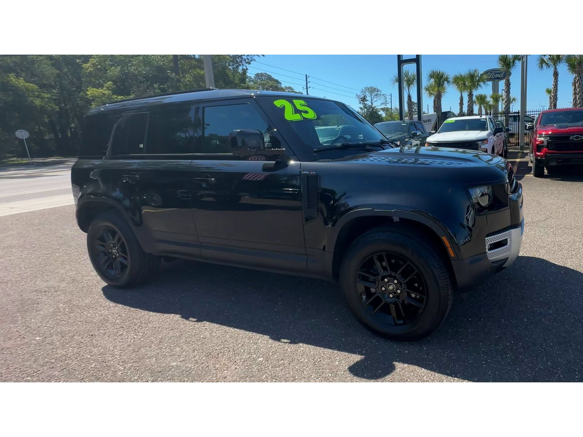 Used 2025 Land Rover Defender 110 S AWD/4WD image 3