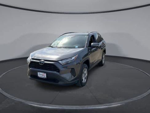 Certified 2025 Toyota RAV4 XLE FWD image 4