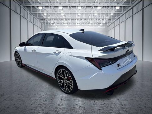 Used 2022 Hyundai Elantra N FWD image 3