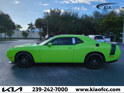 Used 2015 Dodge Challenger R/T Scat Pack w/ Leather Interior Group image 8