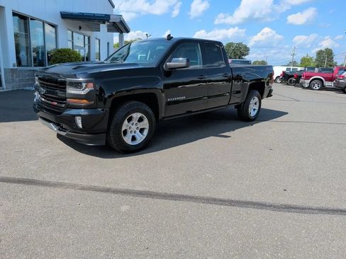 Used 2018 Chevrolet Silverado 1500 LT w/ All Star Edition AWD/4WD image 1