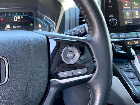 Used 2024 Honda Odyssey Touring image 25
