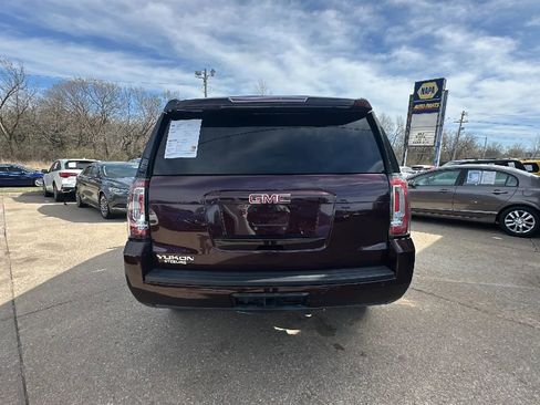 Used 2017 GMC Yukon SLE w/ SLE Value Package image 7