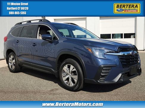 Certified 2025 Subaru Ascent Premium AWD/4WD image 1