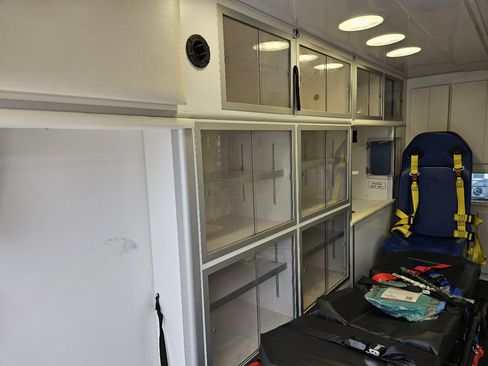 Used 2016 Ford F350 XLT image 23