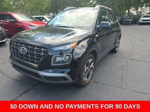 Used 2025 Hyundai Venue SEL FWD image 1