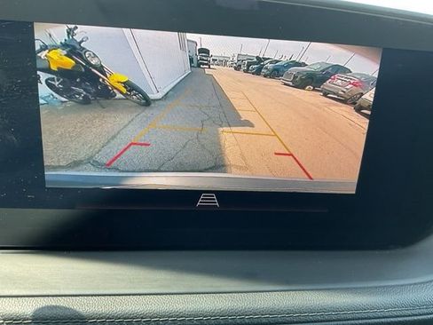 Used 2025 Buick Encore GX Preferred image 2