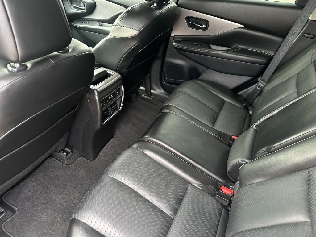 Used 2023 Nissan Murano SL w/ SL Moonroof Package FWD image 11