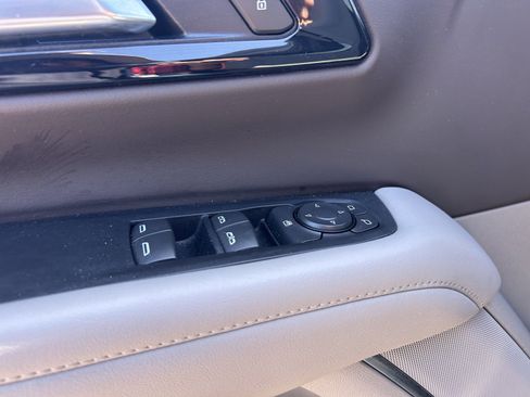 Certified 2025 Chevrolet Suburban LS AWD/4WD image 12