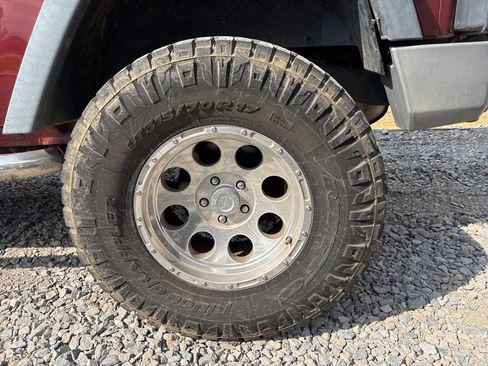 Used 2010 Jeep Wrangler Sport image 14