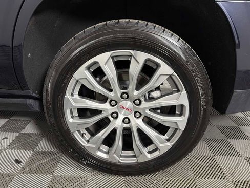 Used 2023 GMC Yukon Denali AWD/4WD image 18