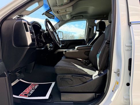 Used 2019 Chevrolet Silverado 2500 LT image 18