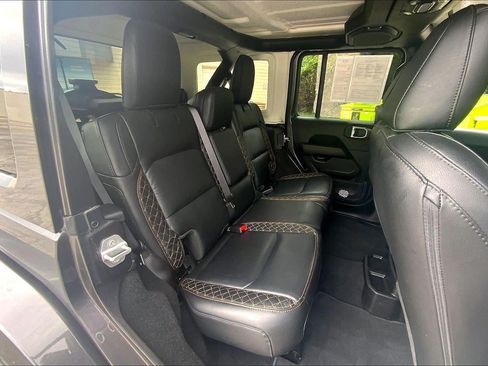 Used 2021 Jeep Wrangler Unlimited Sahara AWD/4WD image 24