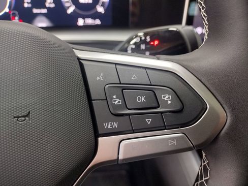 New 2026 Volkswagen Tiguan SE image 25