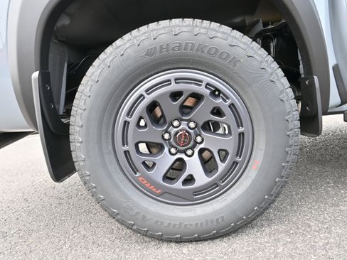 New 2025 Nissan Frontier PRO-4X w/ Pro Premium Package image 9