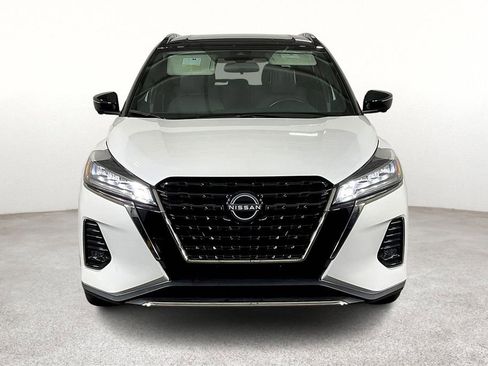 Used 2023 Nissan Kicks SR w/ SR Premium Package image 5