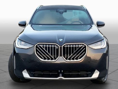 Used 2025 BMW X3 xDrive30i w/ Premium Package AWD/4WD image 4