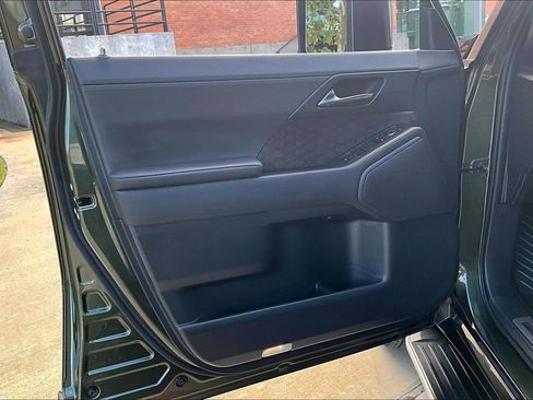 Used 2025 Lexus GX 550 w/ Accessory Package (2T) image 24