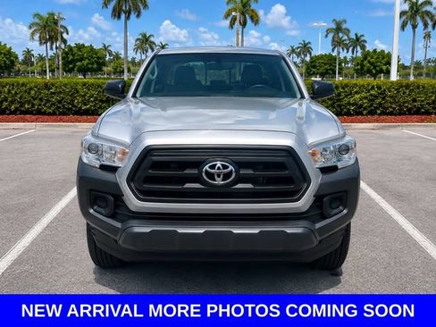 Used 2023 Toyota Tacoma SR RWD image 2