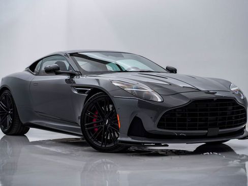 Used 2024 Aston Martin DB12 Coupe image 1