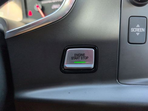 Used 2019 Chevrolet Corvette Stingray Coupe w/ 2LT Preferred Equipment Group image 16