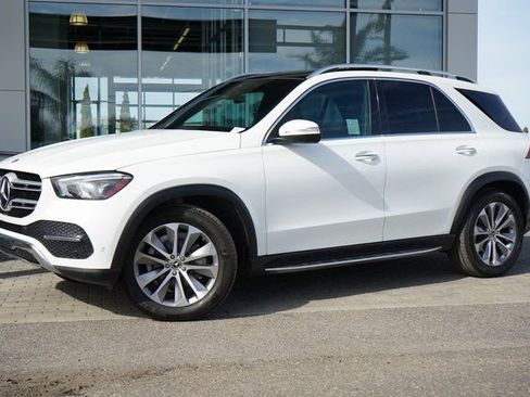 Used 2022 Mercedes-Benz GLE 350 4MATIC w/ Premium Package image 4