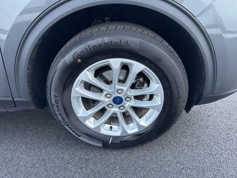 Used 2022 Ford Escape SE w/ Cold Weather Package image 29