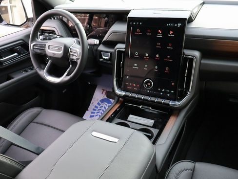 New 2026 GMC Yukon Denali image 12