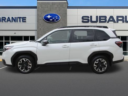 Certified 2025 Subaru Forester Premium AWD/4WD image 7