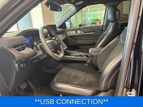 Certified 2025 Ford Explorer ST RWD image 14