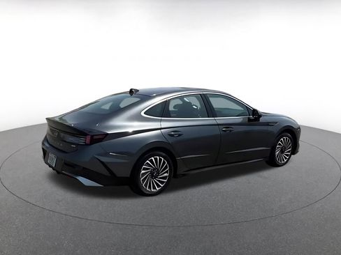 Used 2025 Hyundai Sonata SEL FWD image 14