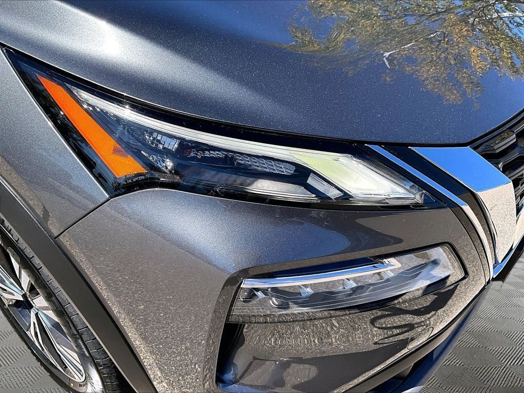 Certified 2023 Nissan Rogue SV AWD/4WD image 32