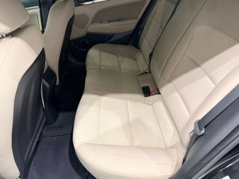 Used 2019 Hyundai Elantra SEL FWD image 13