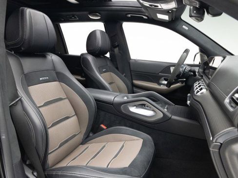 Used 2022 Mercedes-Benz GLS 63 AMG 4MATIC image 4