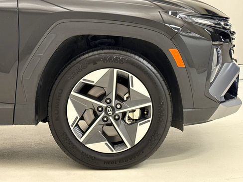 Used 2025 Hyundai Tucson SEL FWD image 6