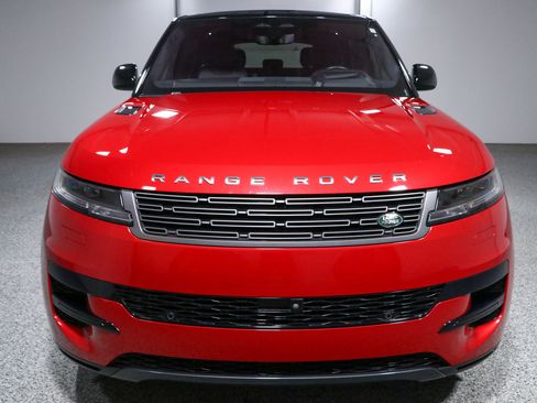 Used 2023 Land Rover Range Rover Sport SE AWD/4WD image 4
