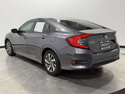 Used 2016 Honda Civic EX image 4