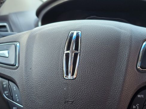 Used 2018 Lincoln MKX Reserve w/ Luxury Package image 30