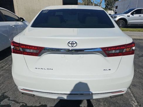 Used 2016 Toyota Avalon XLE Plus image 5