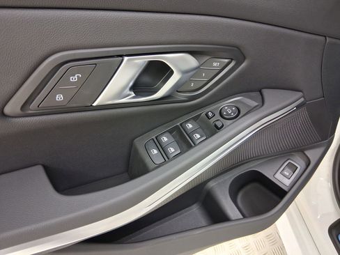 New 2026 BMW 330i 330i w/ Convenience Package image 21