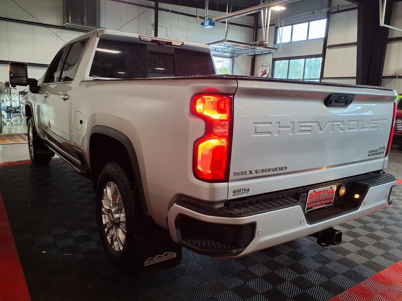 Used 2021 Chevrolet Silverado 2500 High Country AWD/4WD image 5