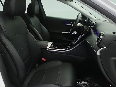 Used 2023 Mercedes-Benz C 300 Sedan image 29