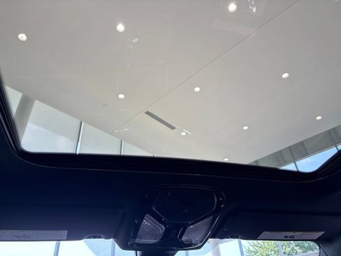 Used 2025 BMW M2 w/ Lighting Package RWD image 11