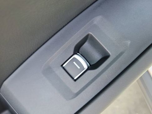 Certified 2025 Honda Accord SE image 15