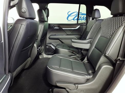 New 2026 GMC Acadia Denali image 8