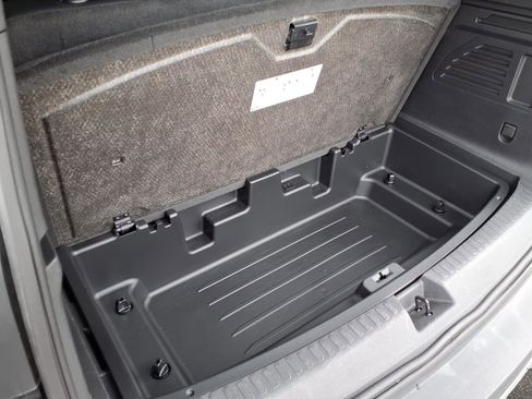 Used 2025 Buick Enclave Preferred image 33