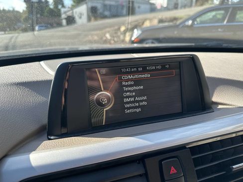 Used 2012 BMW 328i Sedan w/ Premium Pkg image 27