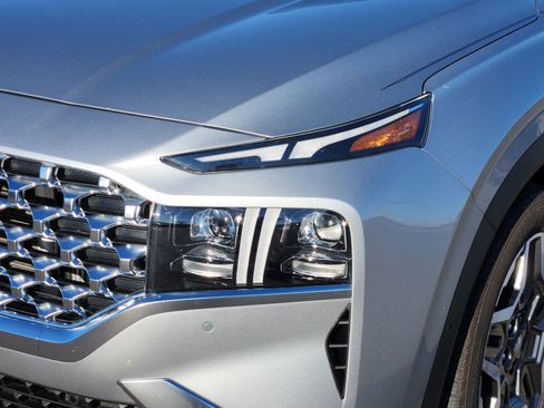 Used 2022 Hyundai Santa Fe Limited image 11