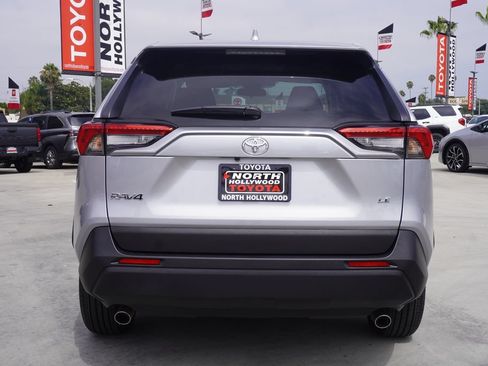 Certified 2025 Toyota RAV4 LE FWD image 6